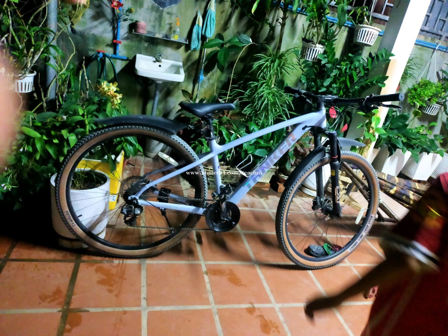 Tanker mountain bike used for only 10 months 98% new price