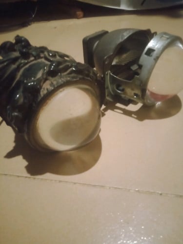 ភ្លើងគុជឡានភ្លឺខ្លាំងមើលបានឆ្ងាយ