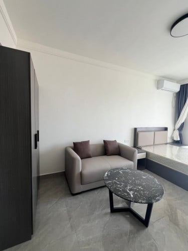 ខុនដូជួលទីតាំងមាត់ទន្លេរជិតវត្តភ្នំ