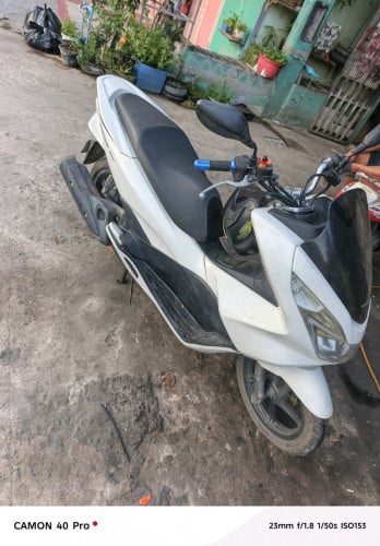 ម៉ូតូជិះធ្វើការរាល់ថ្ងៃ(លក់ឬវៃដូរជាមួយឃ្លីក019ឡើង)