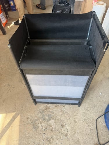 ទូរស្បែកជេីង