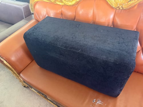 សាឡុងតូច