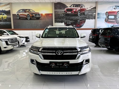 ឡានកម្រ ថ្មីខ្ចីលះខ្លាំង