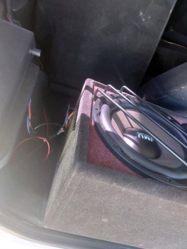 លក់សាបឡានមួយគ្រាន់នៅល្អសំលេងបុកខ្លាំង