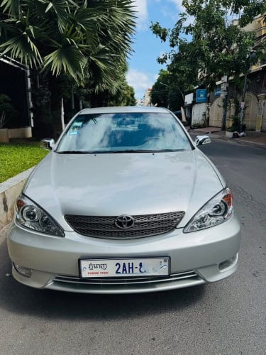 ឡានលក់ថ្មីណាស់​