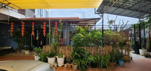 ផ្ទះសម្រាប់ជួលមាន 17 បន្ទប់