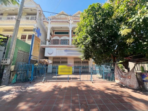 ផ្ទះអាជីវកម្ម (2ល្វែង) សម្រាប់ជួលនៅលើផ្លូវ 271