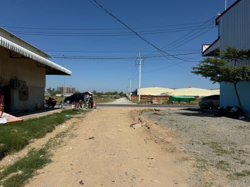 ដីលក់ជិត ប ស ស ចុះពីផ្លូវបេតុងឃ្មួញតែ20m