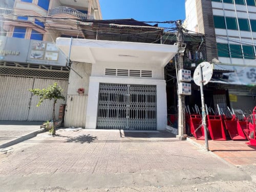 ផ្ទះអាជីវកម្មសម្រាប់ជួលនៅលើផ្លូវ271 | Shophouse for Rent On 271 Blvd