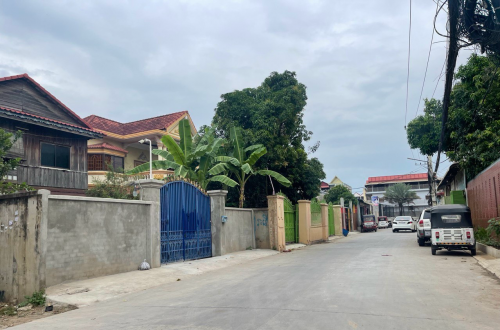 ដីនិងផ្ទះ សម្រាប់លក់នៅ សង្កាត់បឹងទំពុន 500mពីវត្តសន្សំកុសល់