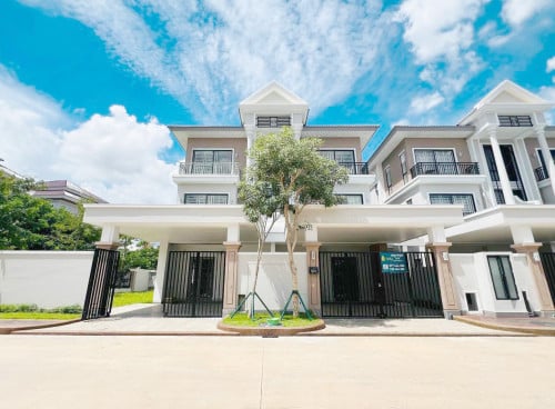 វីឡាភ្លោះ A សម្រាប់ជួល | Villa Twin A for Rent