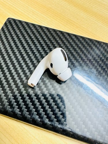 លក់កាសAirpods pro ខាងឆ្វេងមួយ35$