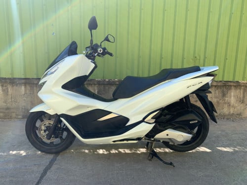 ម៉ូតូលក់ Honda PCX 150cc ឆ្នាំ2018 មួយទឹក ស្លាលេខភ្នំពេញ នៅស្អាត 093856278 085516001 ☎️☎️