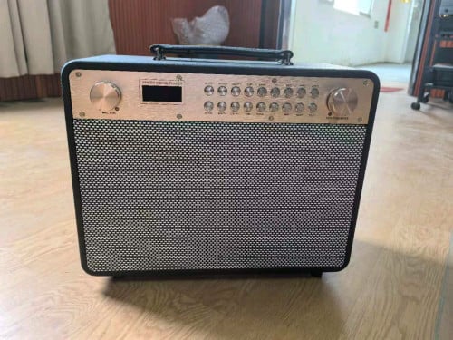 មានលក់ហុងបាសច្រើនម៉ូដែលគ្រប់ប្រេនជប៉ុនអាមេរិកនិងអាល្លឺម៉ង់។ព្រមទាំង jbl