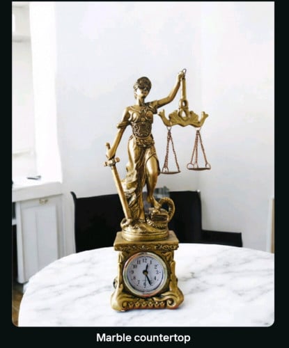 រូបសំណាក់យុត្តិធម៌ Justice Lady