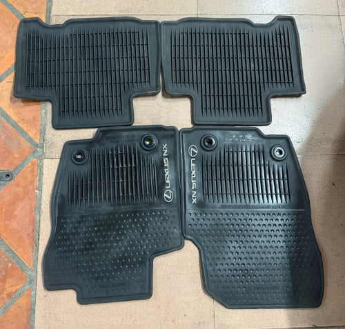 កម្រាលជើងហ្សុីន NX200t Fsport 1ឈុត 25$