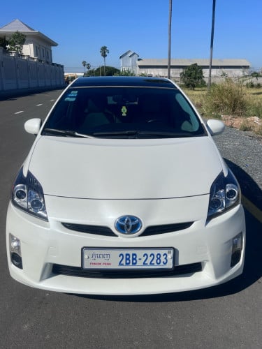 ស្តុកថ្មី ទើបកាត់បាន TOYOTA Prius 2010 option 4 ដំបូលសូឡា