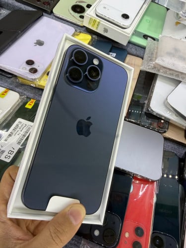 15 Pro Max 1T Model ZP Bule  Battery 100% ( Look like new) 99.99%