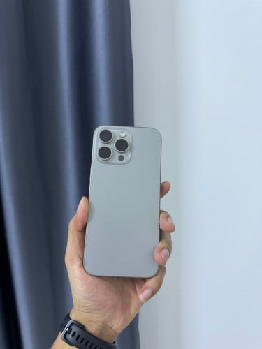 15 Pro Max 256GB (ZA) 99%