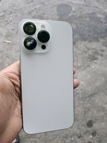 15ProMax 256G LL/A ថ្ម84% តួ99% សានុំសីនណែន