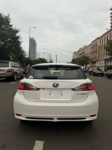 2012 Lexus ct 200t ឡានថ្នាំស៊ីនម៉ាជុំ
