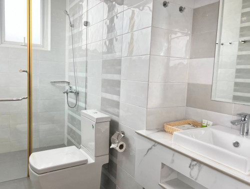 4 bedrooms penthouse for rent