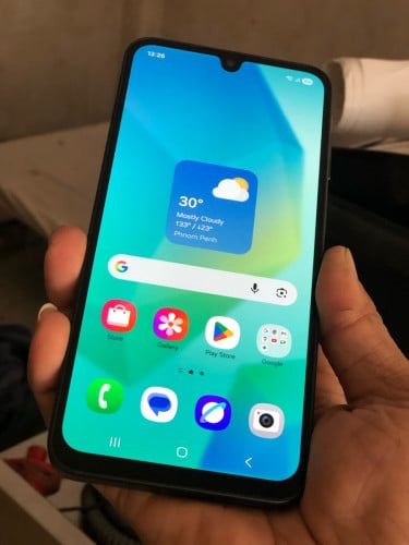 A16.ក្រុមហ៊ុន  សុីម2 ស្អាត99% អេក្រង់ 6.7" FHD+ 90Hz  ការពារជម្រាបទឹកកម្រិត IP54