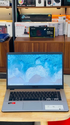 Asus Vivobook X505Z (1ទឹកស្អាត 97%)Good price 💓គែមអេក្រង់ខ្លី🥳🥰