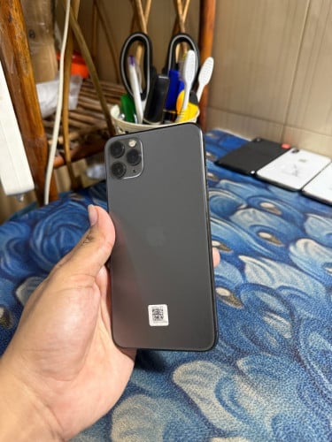 iPhone 11 Pro Max 64G សំណុំសុីន ស្អាត 185$