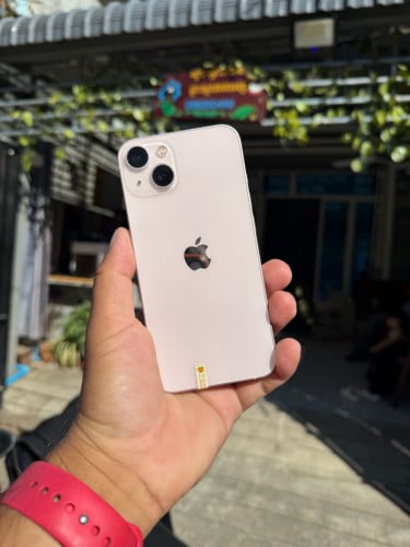 iPhone 13 LL 128G LL សានុំណែន​ ថ្មសុីន​ 89% តួរ​ 98%99% តម្លៃ​ 305$ ( ក្រៅស្រុក​ )