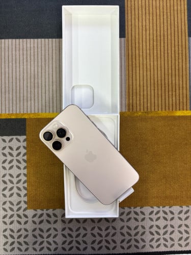 iphone 16 pro max 1T ZADiset 99%