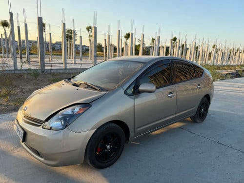 Prius 05 full option លក់ប្រញាប់