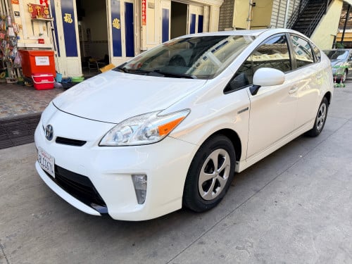 Prius 2012 Option 2up3 ពិន្ទុ82 for sale