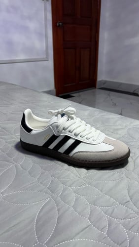 Resell Samba shoes Grade A Size 41 New 100%