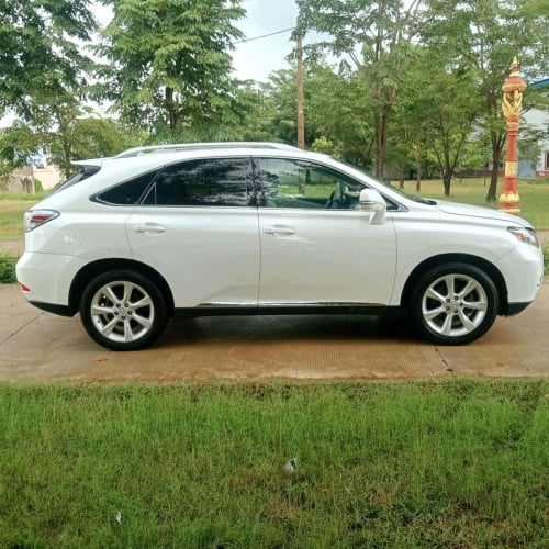 Rx350ឆ្នាំ2010ប៉ុង1fullលក់27900$