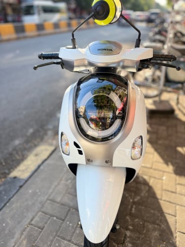 Scoopy smart key 2025. ក្រុមហ៊ុន​ នៅស្អាត017 8888 25. 070 6666 16