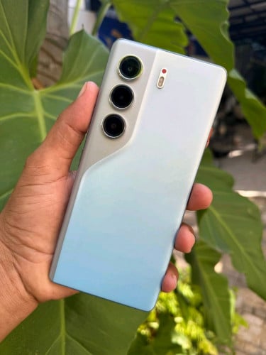 Techno Comon 40 Pro 5G 8g/256g (វៃដូរបាន)👉$185