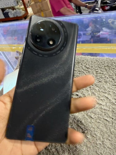 Tecno Camon30s Ram8G Memory128G ក្រុមហ៊ុនសុីមពីរ មានឆ្នាំងសាក