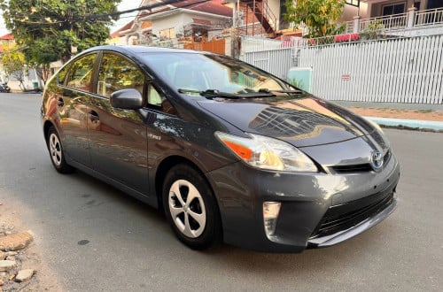Toyota Prius 2012 Solar ពណ៍ប្រផេះ option3