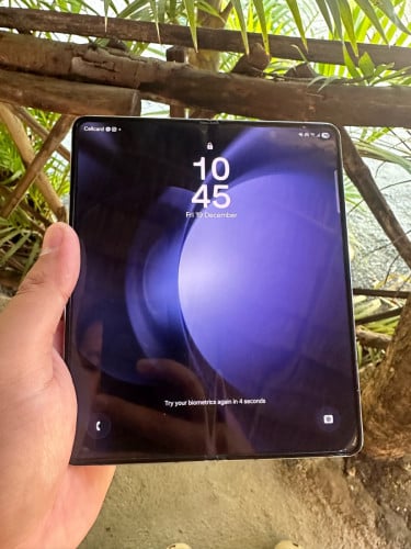 Zfold 5 Ram16 1T នៅស្អាត