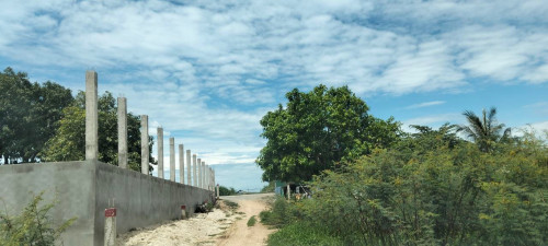 ដីលក់ជិតព្រលានយន្តហោះថ្មី