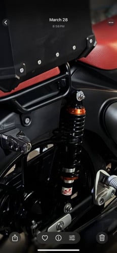 ប៉ូមមួយទឹកសម្រាប់កាលេងម៉ូតូដែលមានភ្ជាប់បូម២