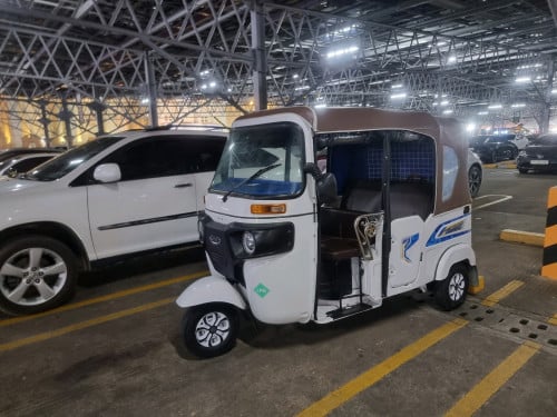 ប្រើកល្ខណះគ្រួសារ សំណុំទាំងអស់គ្នានទាស់