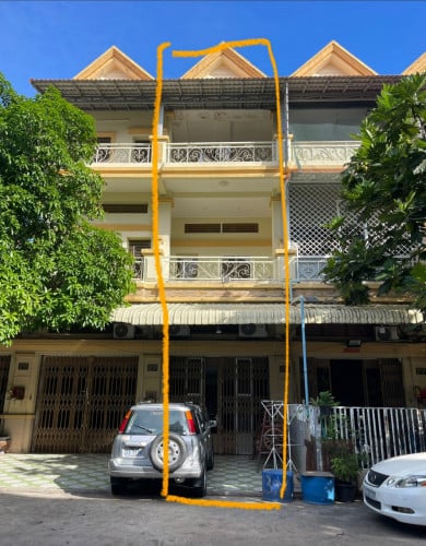 ផ្ទះលក់ក្នុងបុរីពិភពថ្មីផ្សារឈូកមាស​