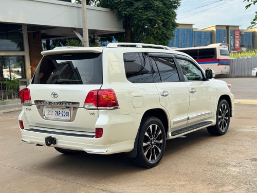 ឡង់គ្រីស័រ​ . 2013 -ហ្វូល ពេញ  ម្ចាស់ដើមផ្ទាល់​