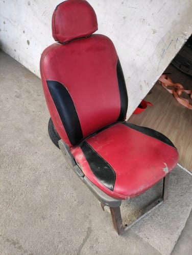 កៅអីកងបី មួយ3មុឺន យកទាំង2 លក5មុឺន