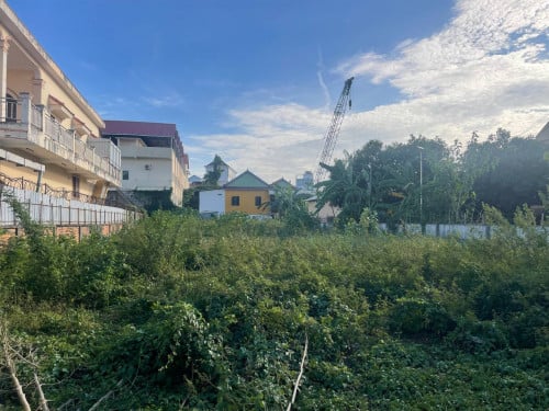 ដីសម្រាប់លក់ នៅសង្កាត់បឹងទំពុន ចុះពីផ្លូវ371 ប្រហែល300m