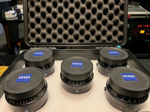 លក់ Set Cinema Len Brand Zeiss CP.3 5គ្រាប់&Box: Len 15, 25, 35, 50 និង 85mm ទាំងអស់ 12500$