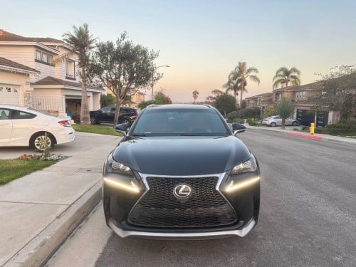 🚘2016 NX200t F-Sport full option ក្នុងក្រហម