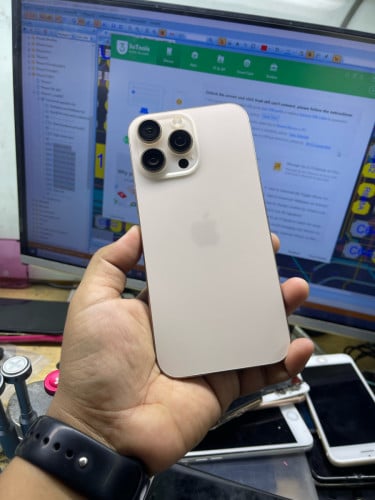 16Promax ZA/A ស្អាត98% សាណុំណែន 920$